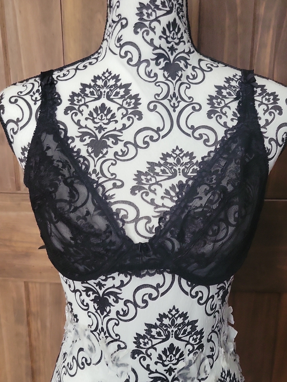 Black Lace Bra By Victorias Secret
